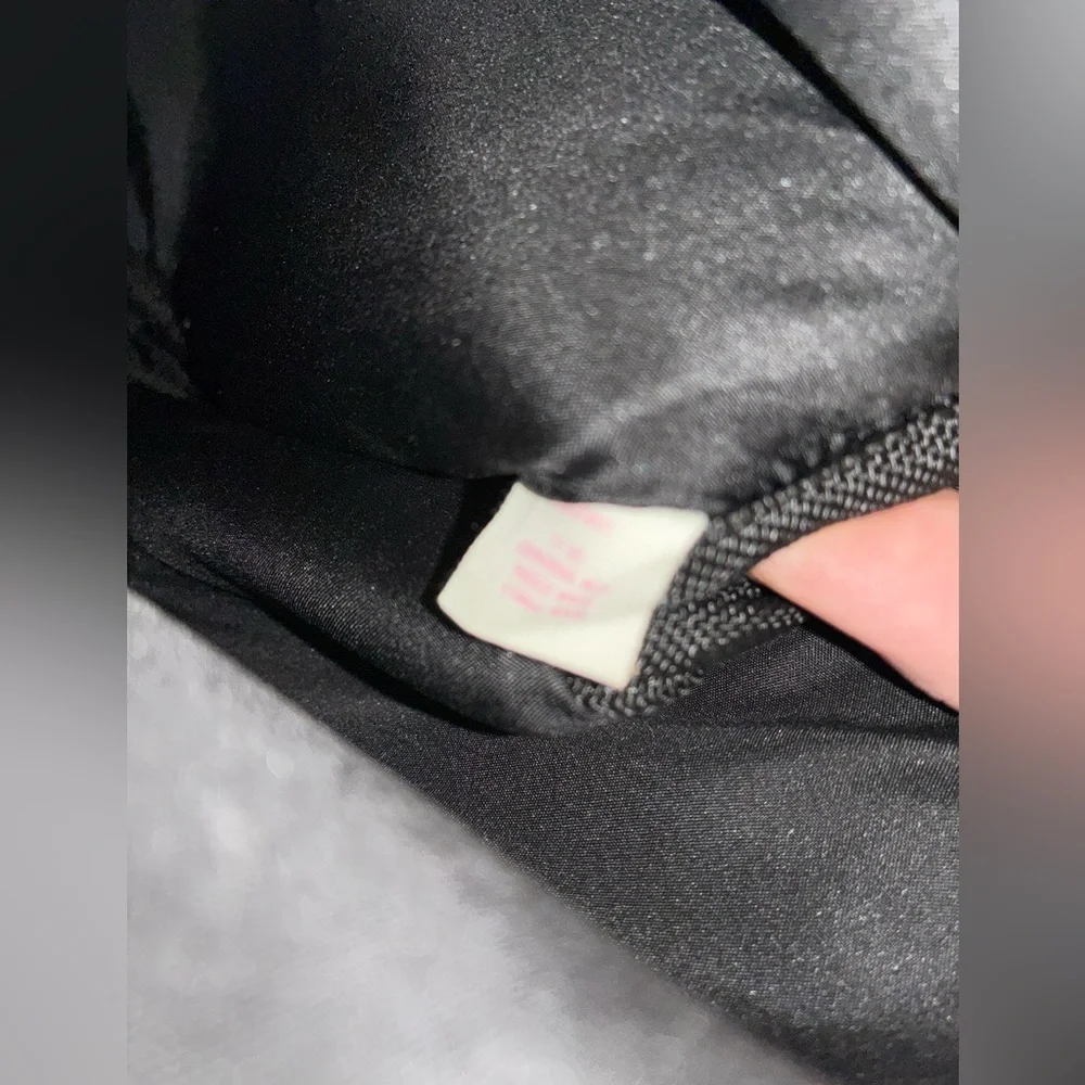 Victoria’s Secret Pink laptop sleeve